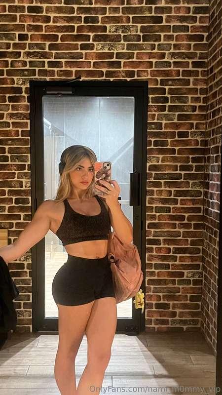 Workout partners? 🤍