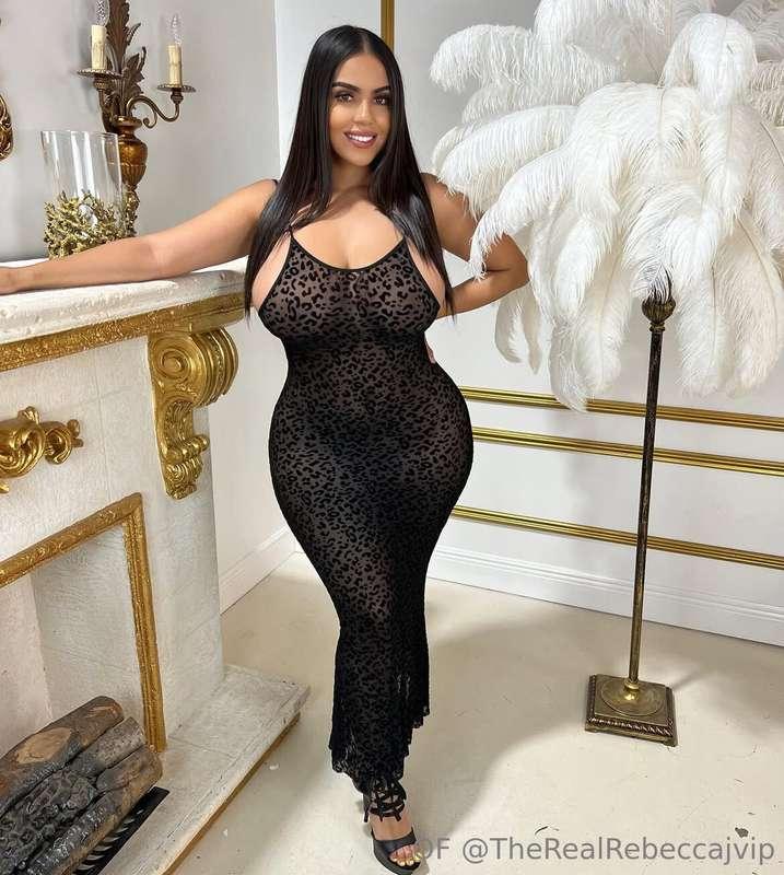 Caption me... or confess something naughty 😇