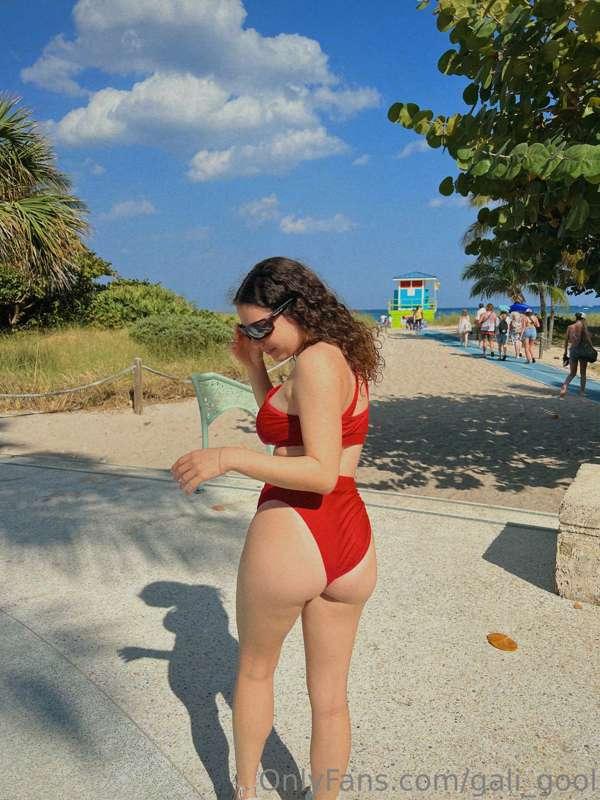 Beach bum