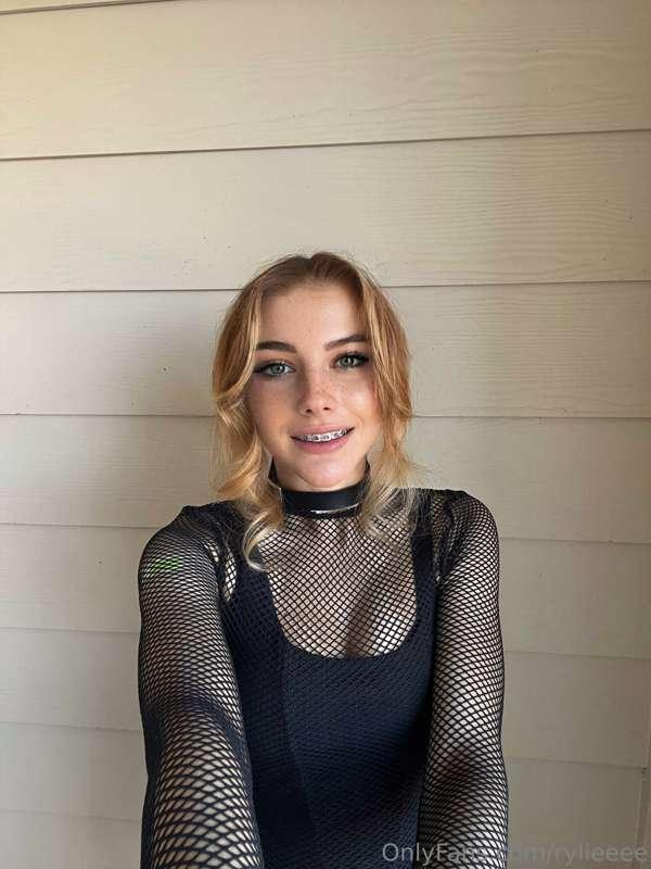 rylieeee image #1