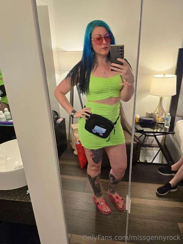 Other Miami Outfits: The Neon Party and my airport outfit. 