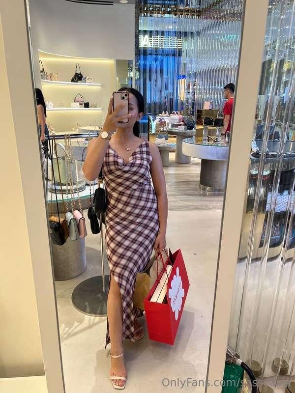 i miss holiday shopping 💕