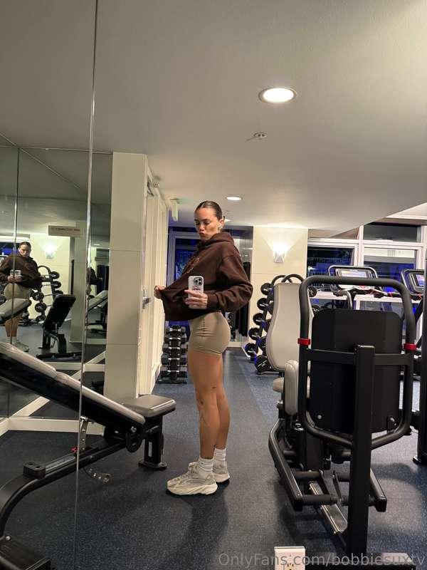 lil Friday, leg day!