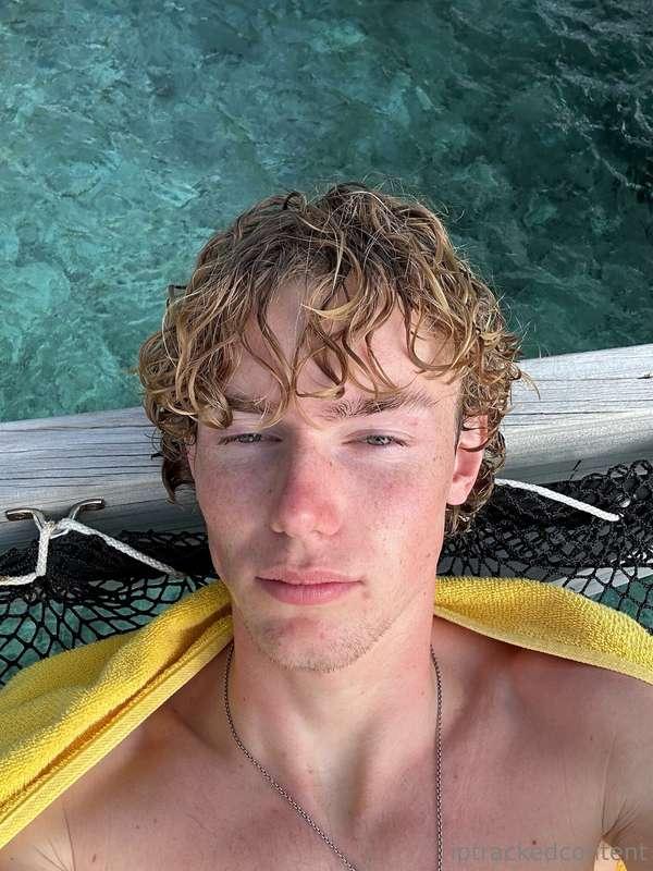 just one look and you know what’s up