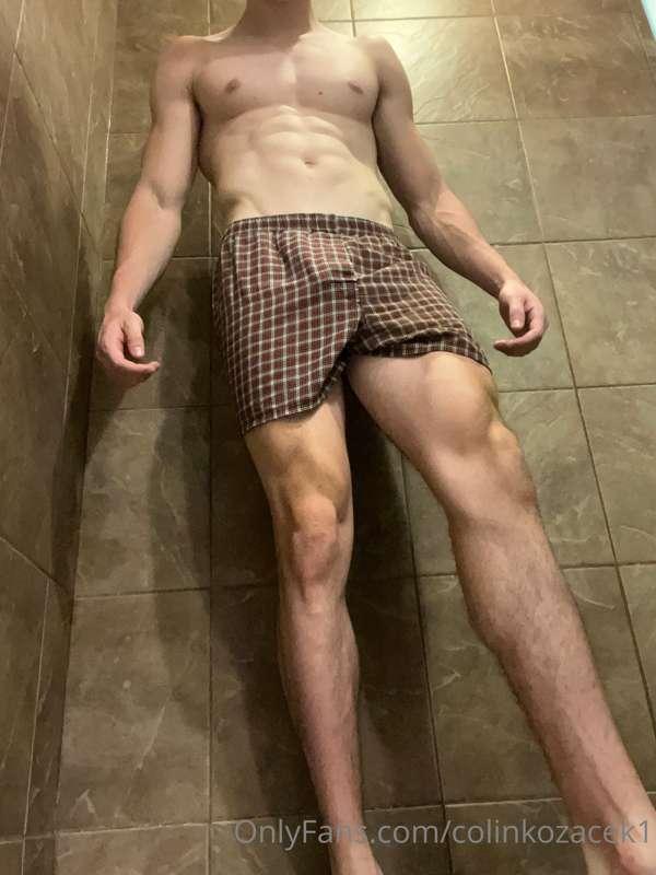 Got a lil freaky in the shower😘 https://onlyfans.com/colinko..