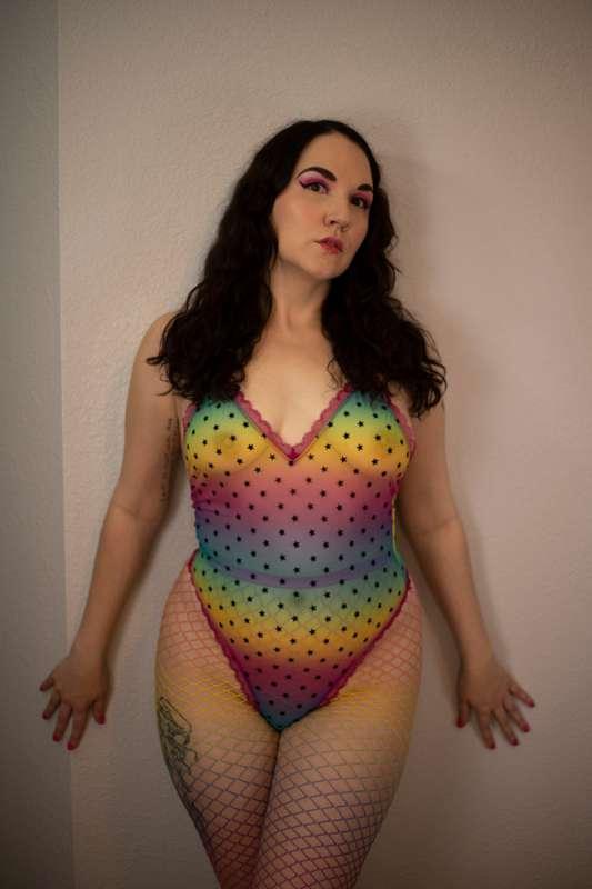 Don't you love my curves?