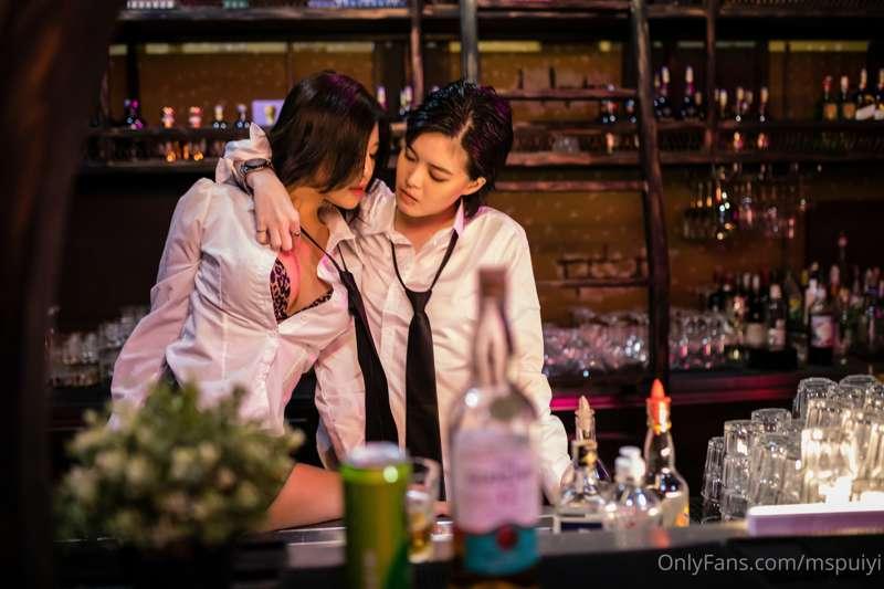 [Bartenders romance] April Hidden Issues