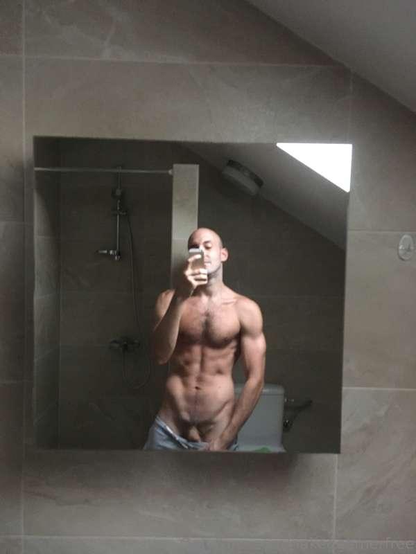 Little bit blurry , might delete it later @nakedgamervip