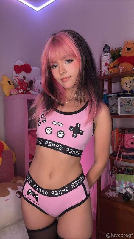 You look lonely.. I can fix that