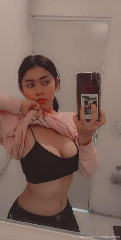 Me gustaría enseñarles mis 🍑 pero sigo en mi periodo, tendrá..