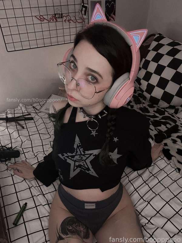 Do u like ur gamegirl? :3

#fyp #egirl #altgirl #gamergirl #smallass #smallgirl #babygirl #daddysgirl #young #glasses #nopanties