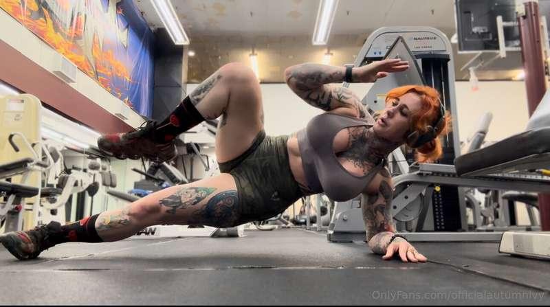 SFW WORKOUT WEDNESDAY! - BACK AND ABS Tips are very apprecia..