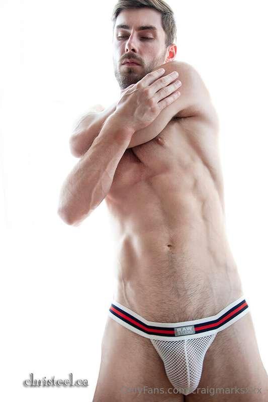 Just getting ready to destroy you in the bed!😝