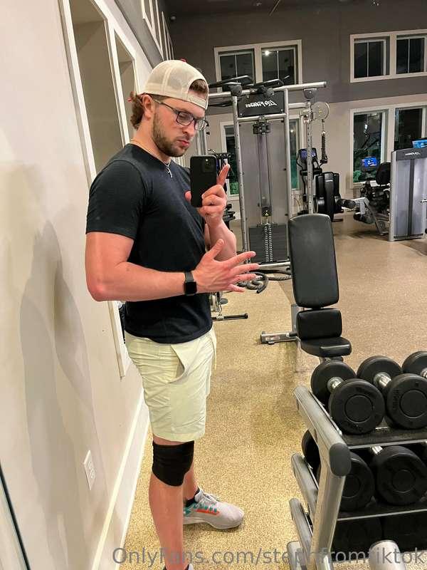 Always working! ⏰ 75 Hard DAY 6