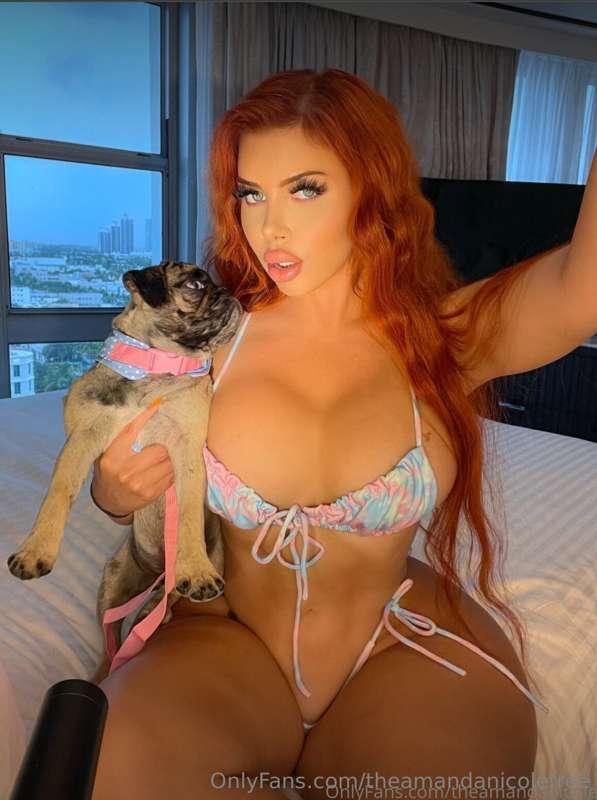 ### DM me a ' 🎥 '
and I’ll send a video that is HOT AF 🔥 😘