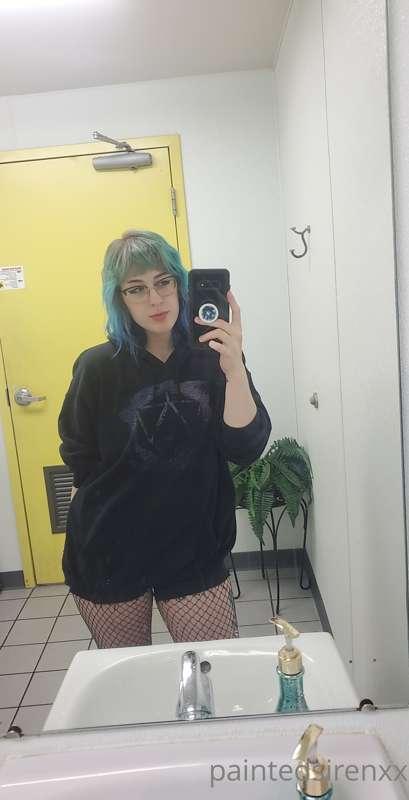 Just another daily me post 😘 

Would you fuck me in this gas..