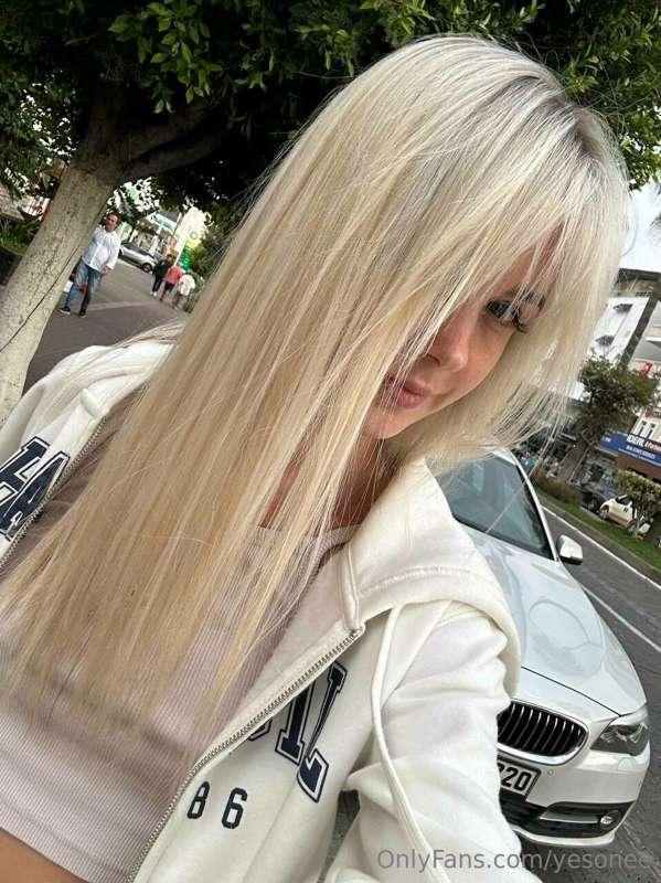 I'm always in such a great mood after a hairdressing session..