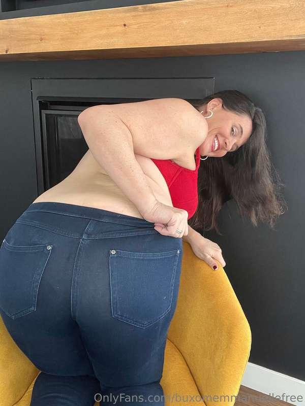 If you are a good boy i’ll show you more