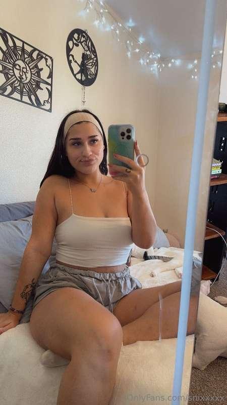 A little background lighting 🤍