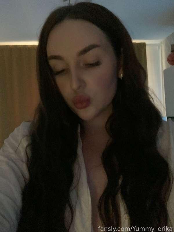 yummy_erika image #0