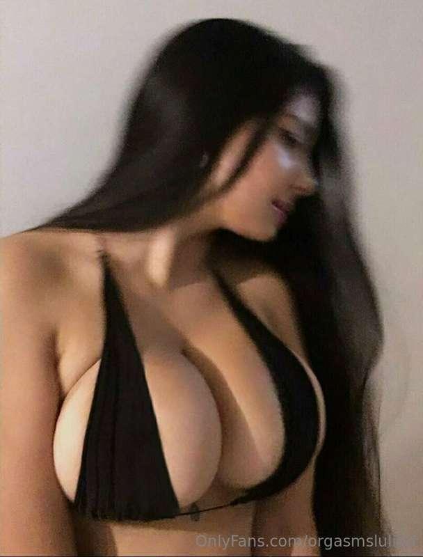 HOT GIRL🔥💥 @chloelovehot HOT GIRL🔥💥 Exclusive content in her..