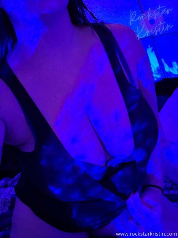 * A little artsy, a lot sexy, and just the right amount of *..
