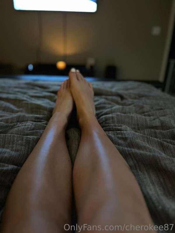 Rub my feet and end it with a happy ended ? 😜