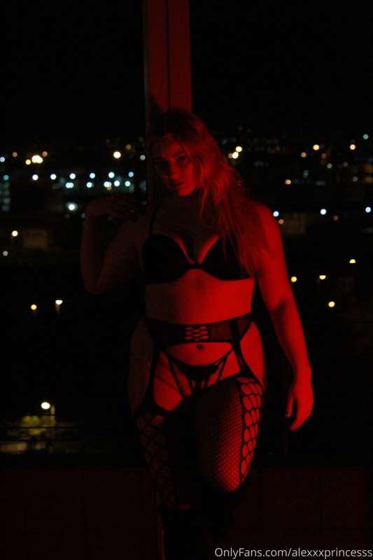 If you haven't seen my "red room" video that goes with this,..