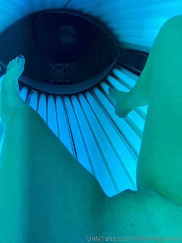 Getting my tan in😜 now I just need a head between my thighs😈