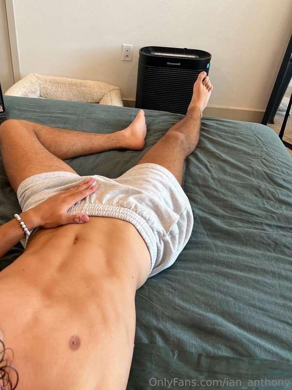 Don’t wait for an invitation 😏🍆 This is it.