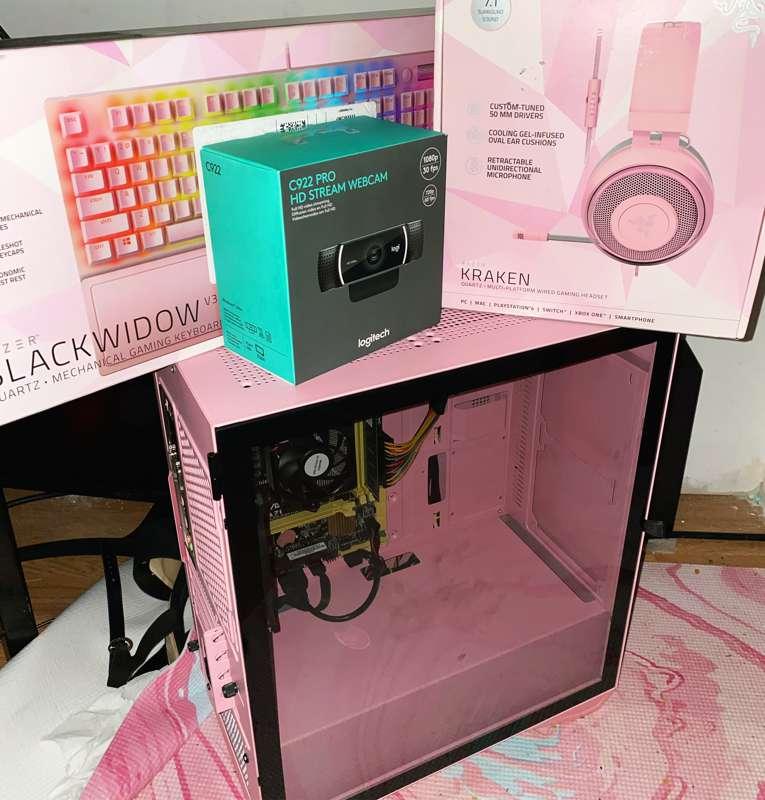 My stream on Twitch is about to be official!!!