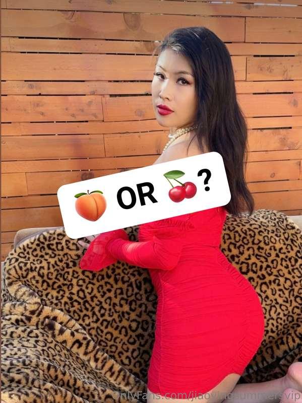 *Which do you prefer my tiger cub?* 🐯