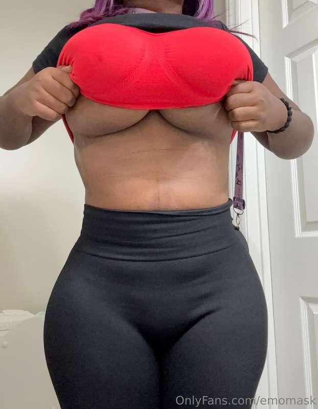 am i a good girl? ^_^DM MEEEEE