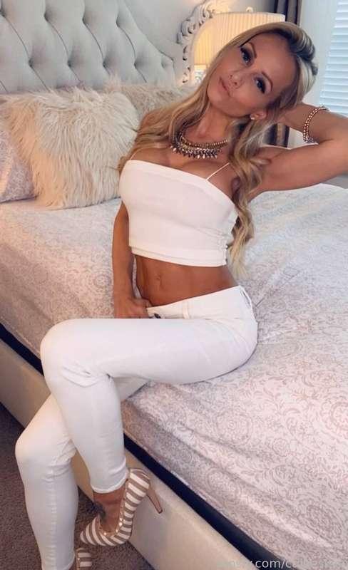 callieskye image #0