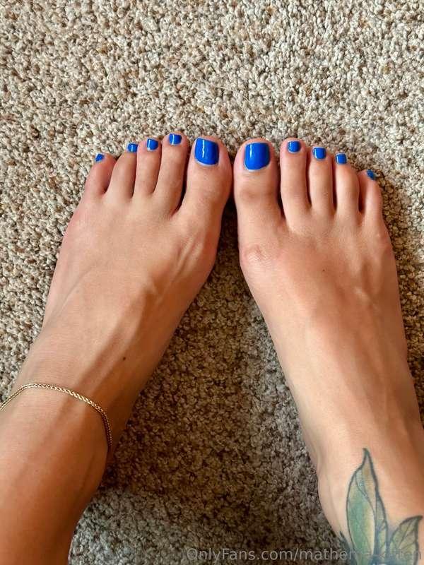 Toes painted and feeling like myself again 🦋