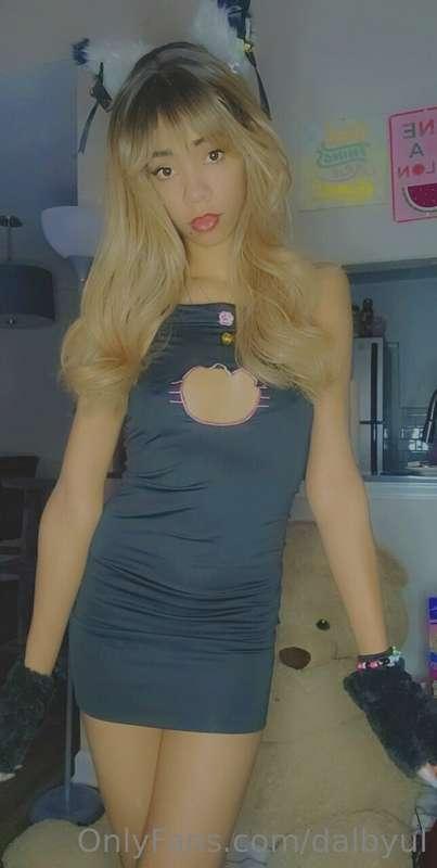 Can I be your cute little kitty?  🐈‍⬛️ 
Tip $10 dollars and ..