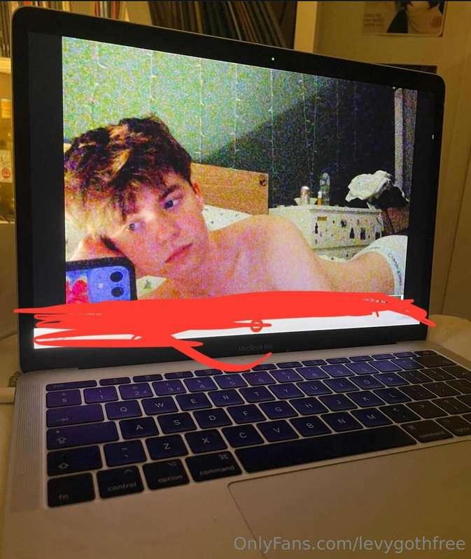 levygothfree image #0