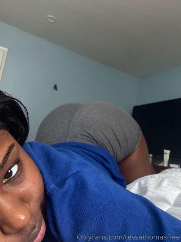 Ass up, ready to play… wanna join? 😈