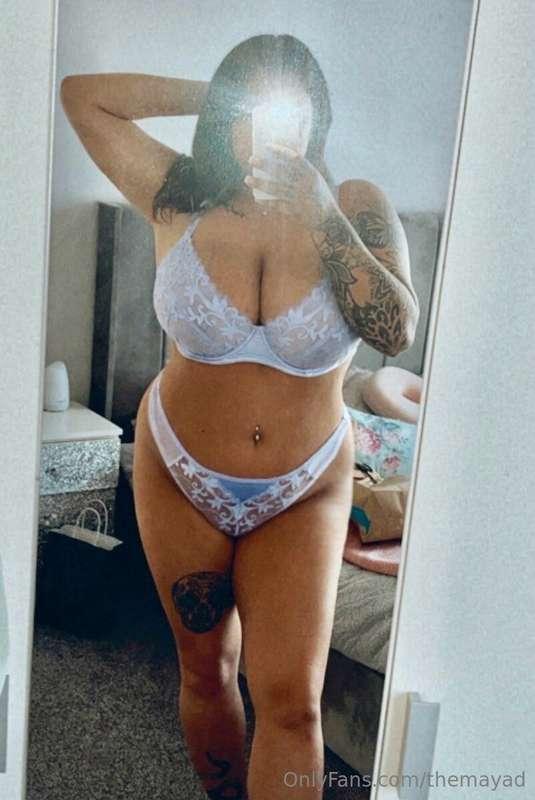 I’ve got a head full of dirty thoughts and a whole night off..