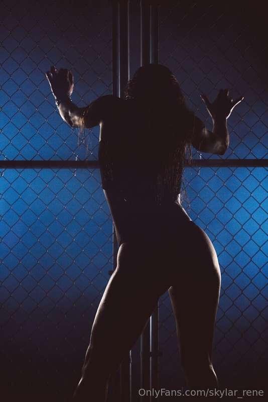 DM me... I want you restless after this photo🫦