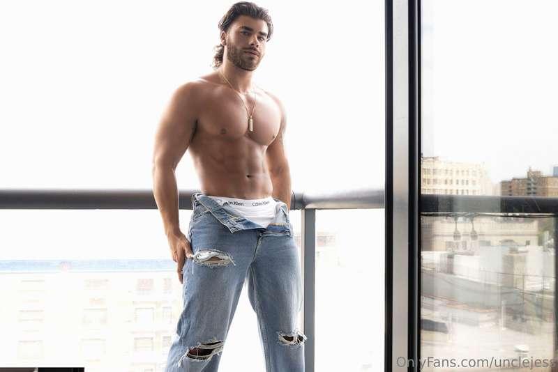 Now I just need you here to drop these jeans and suck this I..