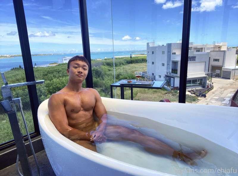 來跟我泡泡