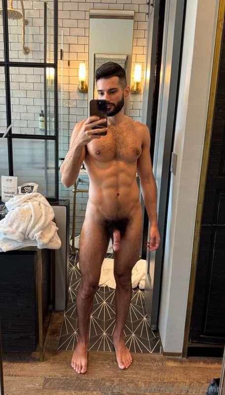 get on your knees and get me hard 😈