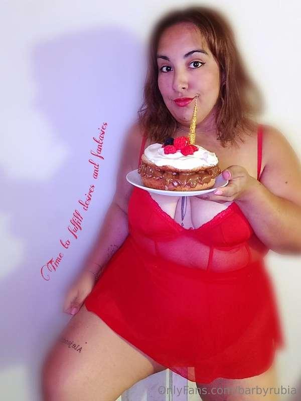 @goddessfiery 🎀 @goddessfierySexy and horny fatty waiting fo..