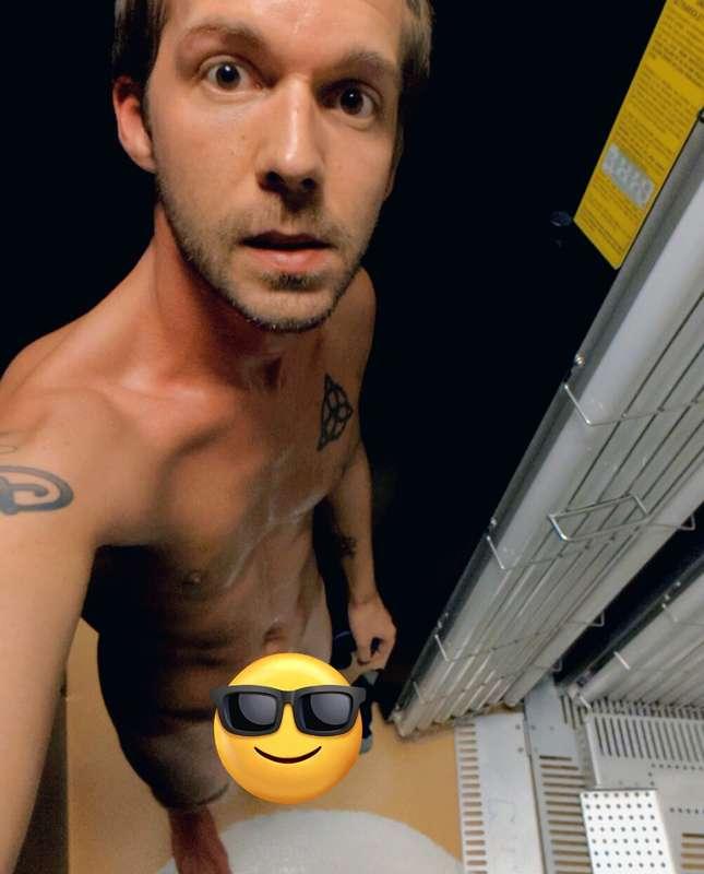 I know it's not good for me, but I do love a good tanning se..