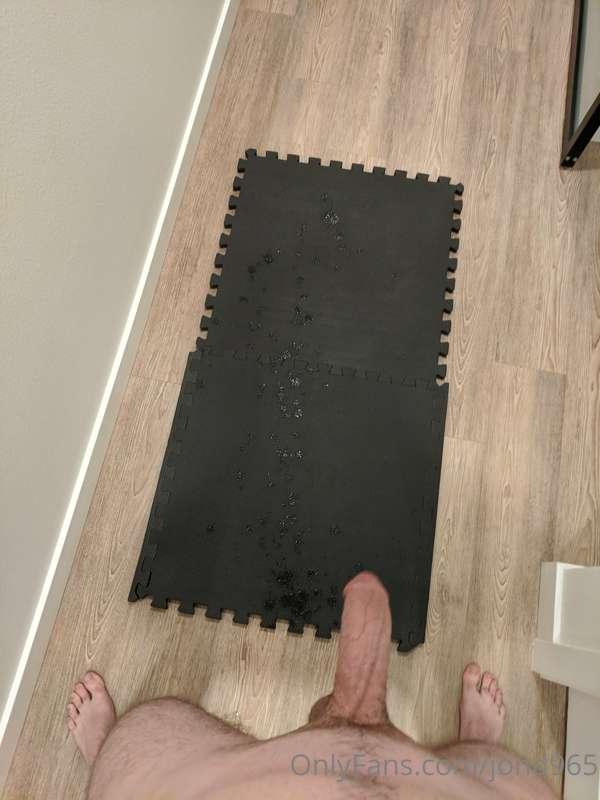 All that cum splatter from one load, dropping the video soon..