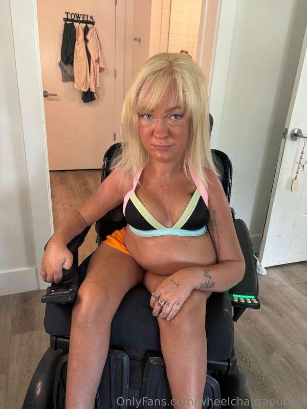Purchase the next post to see my titties out of the bathing ..