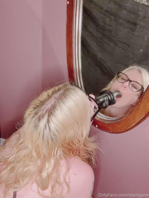 Check out @starlajanevip for the full video of me sucking th..