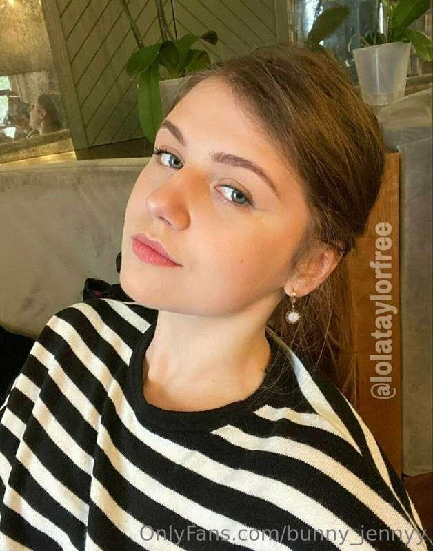 ## 𝐖𝐚𝐧𝐧𝐚 𝐥𝐨𝐨𝐤 𝐬𝐨𝐦𝐞𝐭𝐡𝐢𝐧𝐠 𝐡𝐨𝐭? 🔥🥵  𝐓𝐡𝐢𝐬 𝐛𝐞𝐚𝐮𝐭𝐲 @lolataylorfree..