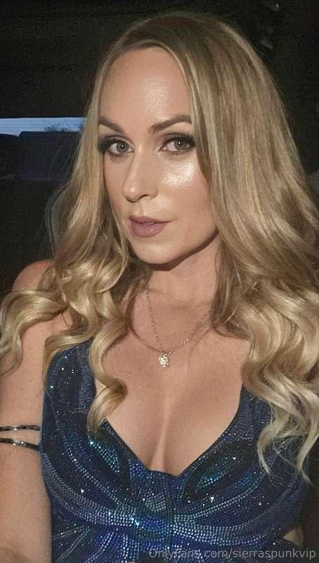 How do you plan on treating your Goddess? 💋